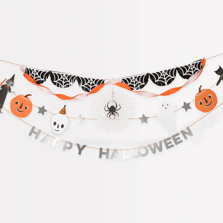 It's Halloween! Party Garland